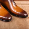 Berluti Le scarpe Oxford formali da uomo di fascia alta sono fatte a mano e colorate artificialmente con suole in vero cuoio