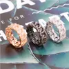 Gouden kleur hiphopring voor mannen echte koperen trendy ingelegde witte zirkoon stenen punk rock sieraden ringen feestcadeau