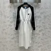 Robes pull avec badge en métal pour femmes, jupes à capuche à manches longues, robe de sport classique à épissure