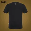 PP Moda Diseñador de los hombres Camiseta ajustada Camiseta de verano con diamantes de imitación Camiseta de manga corta con cuello redondo Camiseta con estampado de calaveras Tops Collar de calle Polos M-xxxL P2079