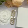 designerdesigners brinco para mulheres moda jóias designer studs brincos pérolas de ouro v clássico orelha hoop diamantes pingentes 2304136pe