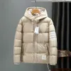 Parka in piumino da uomo Piumino caldo TB quattro bar popolare europeo con piumino d'anatra bianco per uomo e donna addensato per l'inverno