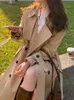 Korki damskie Płaszcze Eleganckie kobiety wykopy długie slegi francuski styl vintage kurtki swobodne solidne słodkie single piersi 2023 Nowa jesień zimowa płaszcza 231113