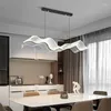 Lampy wiszące Duża lekka lampa LED do jadalni Kuchnia Gold Modern Wave Design żyrandole wiszące światła życie