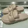 Plattform Muffin Brotschuhe runde Zehendreieck Gold Schnalle Pantoffeln Slipo-on Casos weiches Leder bequemer Slipper mit geschlossenem Zahn