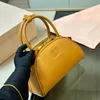 Mumu Ladies Handbag Luxury Designer Handväskor Klassiska axelväskor Totes Leather Purs High Capacity Boston Bag