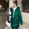 Frauen Trenchcoats Winterjacke Frauen 2023 Dicke Mode Vergoldung Tasche Brief Druck Reißverschluss Glänzend Parka Schwarz Rot Mantel Elegante Frau