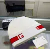 cappelli a cuffia autunno inverno di design classico stile caldo per uomo e donna moda berretto lavorato a maglia universale berretti con teschio caldo per esterni in lana autunnale