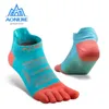 Sports Socks 3 par Toe Socks Aonijie Run Lightweight No-show Five Fingers Running Soccer Basketball Yoga Sock Men Women Marathon Race Women 231113