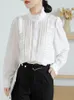 Kvinnors blusar Qoerlin French 2023 Spring Elegant Lady Stand Collar Ruffled White Shirt Ruffles spets kvinnor långärmad blusblare