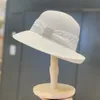 Szerokie brzegowe czapki wiadra Summer Hepburn Style Vintage Słom