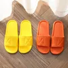 Designer 2023 Home Slippers Unisex, für Damen und Herren, rutschfeste Badeschuhe, für Jungen und Mädchen, Baumhaus, flache Sandalen