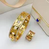 Bangle Acching Luxury Unique Dubai Ring Set Smyckesuppsättningar för kvinnor Bröllop kubik zirkonkristall CZ Bridal