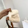 Heuptassen Designer Bumbag Crossbody Tas Winterbont Teddy Borsttas Heren Wollen Schoudertassen Hoge kwaliteit met doos No78