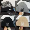 Beanie Designer Schädelkappen Männer Frauen Brandbrief Wolle gestrickte Mütze Anpassung Winter Kaschmir Dicker Halten Sie warme Hut -Modezubehör