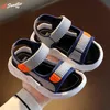 Sandalen zomer baby solide kleur jongen zachte zool anti slip jongens meisjes peuter schoenen strand 230412