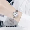 ساعة Wristwatches Women's Wristwatch Watch للنساء طالبة مزاج مع Diamonds Fine Steel Band لطيف الكوارتز الإلكترونية لطيف