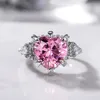 Fedi nuziali Anello con zirconi da donna rosa a forma di cuore per proposta di matrimonio di lusso