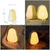 Oggetti decorativi Figurine Led Frutta a forma di pera Luce notturna Usb Ricaricabile Dimmerabile Lampada da tavolo Camera da letto Decorazione da comodino Sile Ote8S