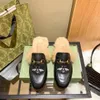 Mocassini Princetown da donna Autunno Inverno Calde pantofole di lana Sandali classici con ricamo con fibbia in metallo Sandali con motivo mezza pantofola in pelle da uomo 36-41