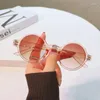 Óculos de sol 2023 Classi Vintage Círculo Redondo para Mulheres Moda Shades Eyewear UV400 Homens Designer Trendy Retro Oval Goggle