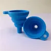 Silicone Ferramentas dobráveis ​​Funil Mini Silicones Style dobrável Funnels portáteis Be Hung Kitchen Tool I0413