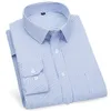 Mens Casual Shirts Top Quality Mens Business Casual Long Sleeved Shirt Classic Plaid Randig Kontrollerad manlig social klänningskjortor för man Purple Blue 230413