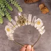 Hårklipp Naturlig kristallblomma krona tusenskönor älva pekband brud tiaras tillbehör trolldom festival cosplay gåvor