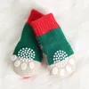 Dog Apparel Socks 4 PCS bez poślizgu butów świątecznych Festiwal Tematyczne tkaninowe zasilacze dla zwierząt domowych na podłogę wewnętrzną odzież XQMG