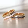 Klaster Pierścienie Klasyczne sprzedaż s925 srebrnego rotacyjnego pierścienia na etykiety dla kobiet urok mody para biżuteria imprezowa