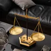 Decoratieve Beeldjes Goudbalans Ornamenten Klassieke Woonkamer Decoratie Thuis Metaal Ambachten Creatieve Sculptuur Tafel Standbeeld Geschenken