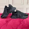 designer kvinna man sneakers casual skor läder kalvskinn sneaker topp teknisk stickad kvinnor plattform sport sko blå grå tränare