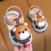 Sandaler Summer Beach Sandals for Children Cute Cartoon Bear Boys Girls Toddler Shoes Antislippery Softsoled Korean Style Footwear 230413