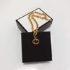 Lettres d'or de style classique pendentif collier de haute qualité hommes femmes designer torsion collier cadeau bijoux accessoires en gros