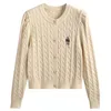 Pull femme Cardigan bouton hiver et printemps pull en tricot ours de dessin animé brodé pull de créateur manteau court 231114