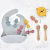 Tazze Piatti Utensili 2 pezzi / set Silicone alimentare Cucchiaio Forchetta Cibo ausiliario Bambino Imparare a mangiare Formazione Simpatico cartone animato Bambini Stoviglie BPA Free AA230413