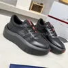 Scarpe eleganti firmate Mocassini da uomo Sneakers monolito Sneaker da donna con plateau in morbida pelle bovina Scarpe da ginnastica con logo triangolare in pelle Scarpe da ginnastica robuste