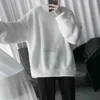 Herrtröjor tröjor överdimensionerade tröjor fast färg lamm hår o-hals långärmad mäns tröja koreanska mode lösa hoodies streetwear harajuku zln231114