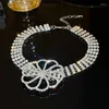 Halsband, schöne Kristall-Blumen-Halsketten für Frauen, glänzende Strass-Kragen, Damen-Kette, Party-Zubehör
