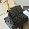 Merkontwerper schoudertas nieuwe mode dames schouderkanaalbag klassieke vaste kleur stiking diamant checker tofu tas high quality caviar lederen rugzak