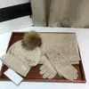 Sciarpa lavorata a maglia Sciarpa invernale di design per donna Sciarpe di lusso da donna chanelliness Caldo tre pezzi in cashmere Lettere classiche con logo a diamante Sciarpa con cappello a guanto