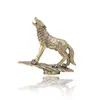 装飾的な置物ソリッドブラスプレーリーロックストーンオオカミ像デスクトップオーナメントテーブルティーペットヴィンテージ銅動物のミニチュアデコレーション