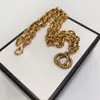 Lettres d'or de style classique pendentif collier de haute qualité hommes femmes designer torsion collier cadeau bijoux accessoires en gros