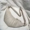女性用豪華なショッピングバッグ化粧品バッグトップデザイナー旅行クロスボディバッグピュアレザークロスボディクロワッサンバッグ