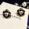 Broches Black White Camellia Broche Pins Jewelry for Woman