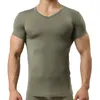 Costumes pour hommes B6325 Homme Maillot de corps en soie glacée T-shirts Mâle Nylon Col en V Manches courtes Hauts Ultra-minces Vêtements de nuit cool