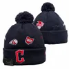 Idians Beanie Cleveland Beanies Alle 32 Teams Gestrickte Bündchen-Pom-Männerkappen Baseballmützen Gestreifte Sideline-Wolle Warm USA College Sport Strickmützen Kappe Frauen a