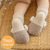 Chaussettes enfants enfant en bas âge nouveau-né bébé hiver épais Prewalker garçons automne Terry coton fille infantile semelle antidérapante enfants bande dessinée chaussette 0-3TL231114