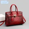 wholesale ladies shoulder bags 8 colors elegant atmosphere thickened embossed leather handbag large crocodile fashion tote bag gold buckle trend handbags 7172#