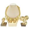 Halskette Ohrringe Set Dubai Gold Plated Armband Frauen Schmuck Helle Luxus Hochzeitsfeier Urlaubsgeschenk Anhänger
